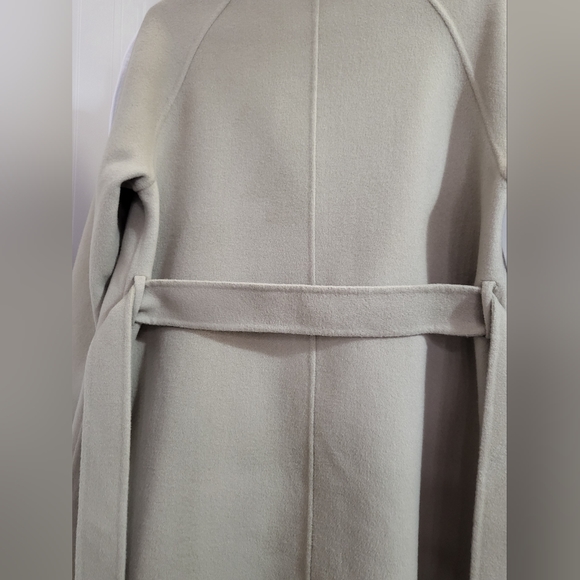 Women's Winter Wool Coat Size Medium - Picture 13 of 13